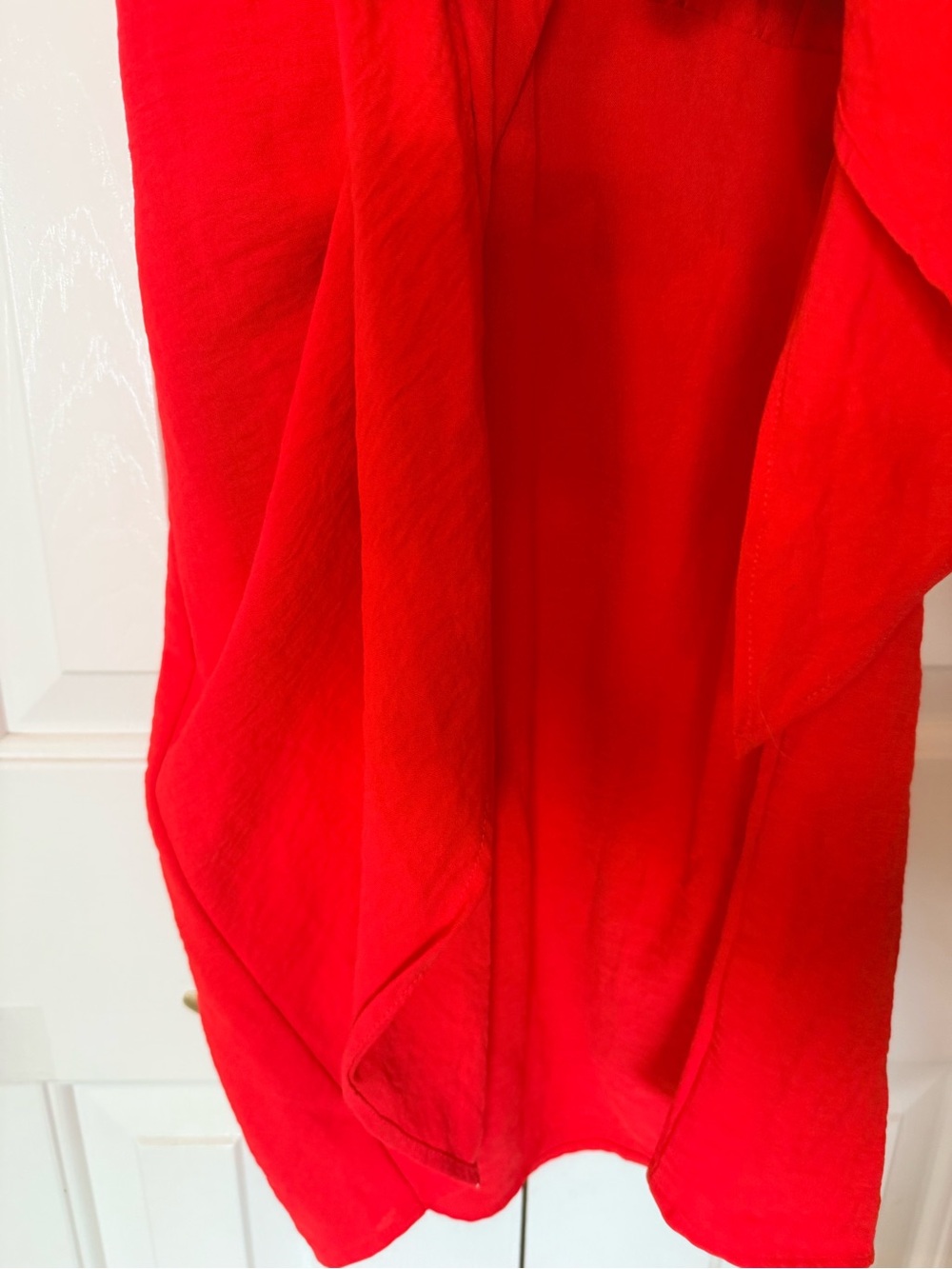 Gilli Red Short Sleeve Tie-Waist Mini Dress - Picture 4 of 8